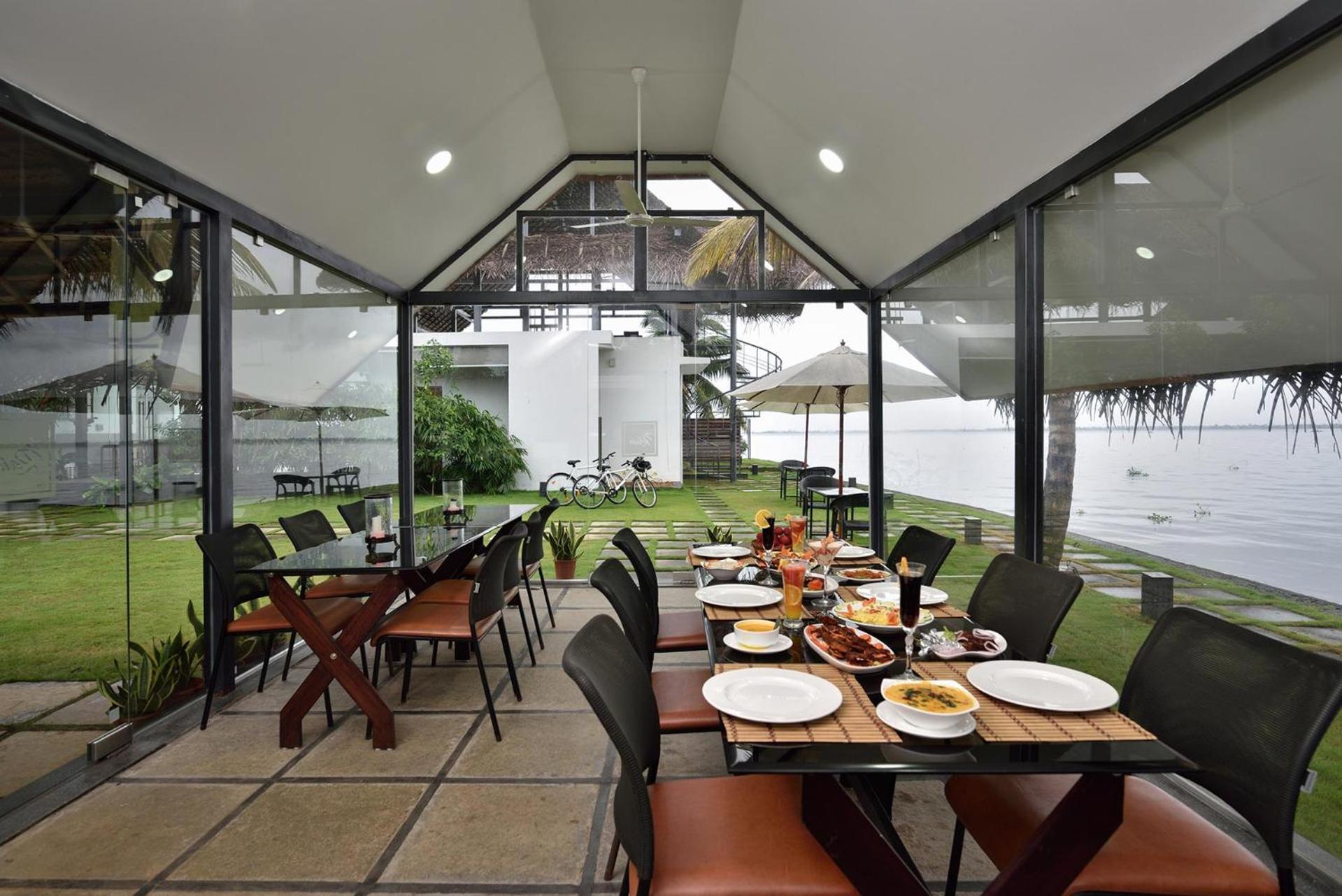 Stayvista At The Rain - River Villa With Infinity Pool Alappuzha Eksteriør billede